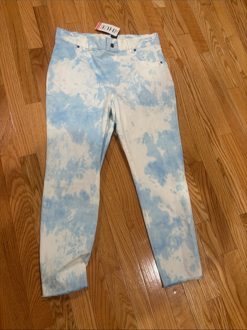 HUE Blue and White Tie-Dye Jeggings